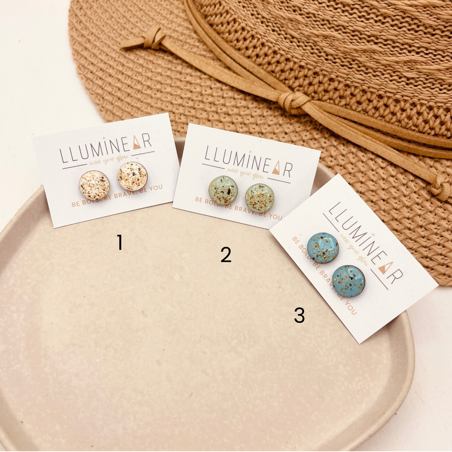 Pluto Beach Sand Studs - Cool