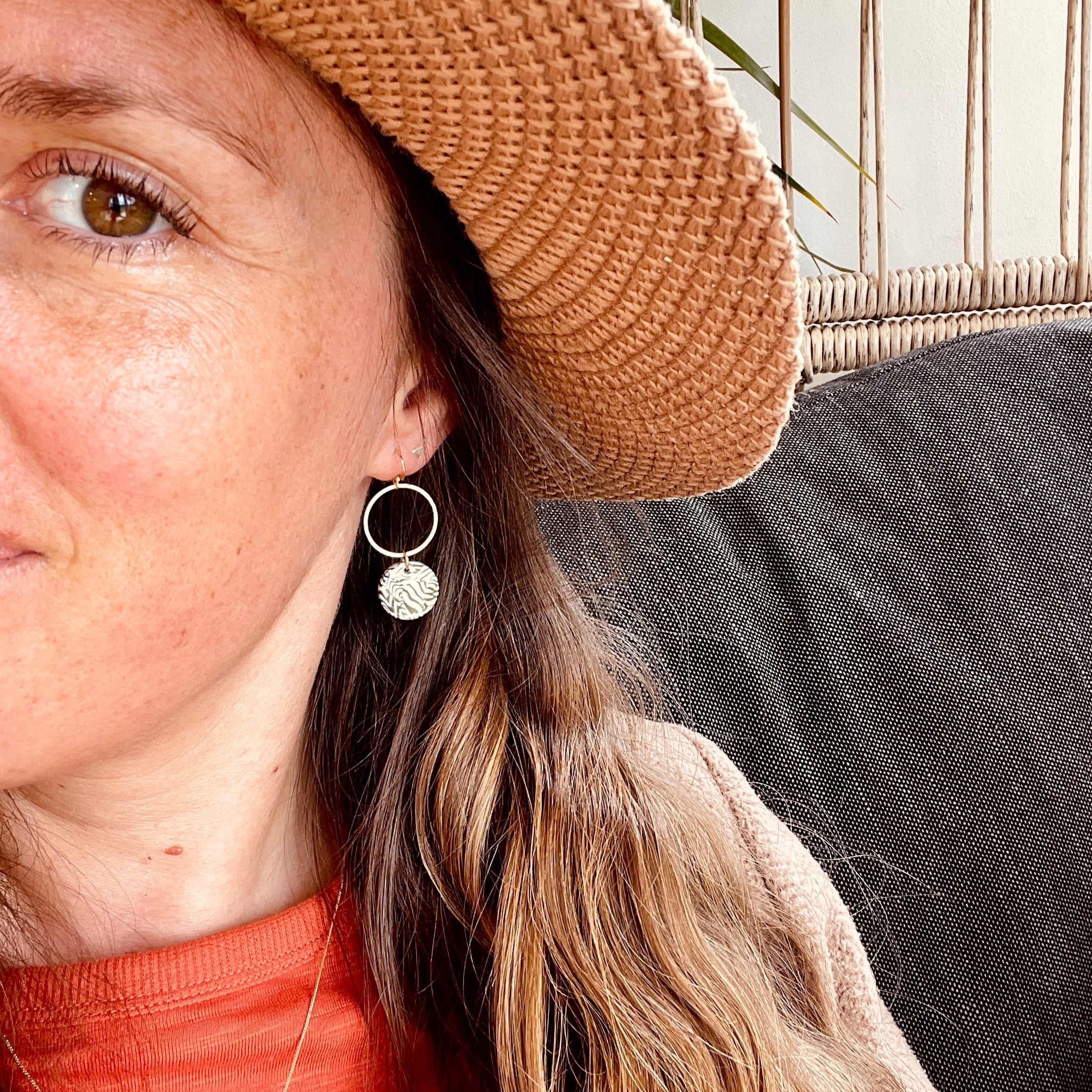 Mercury Earrings Zebra Gold