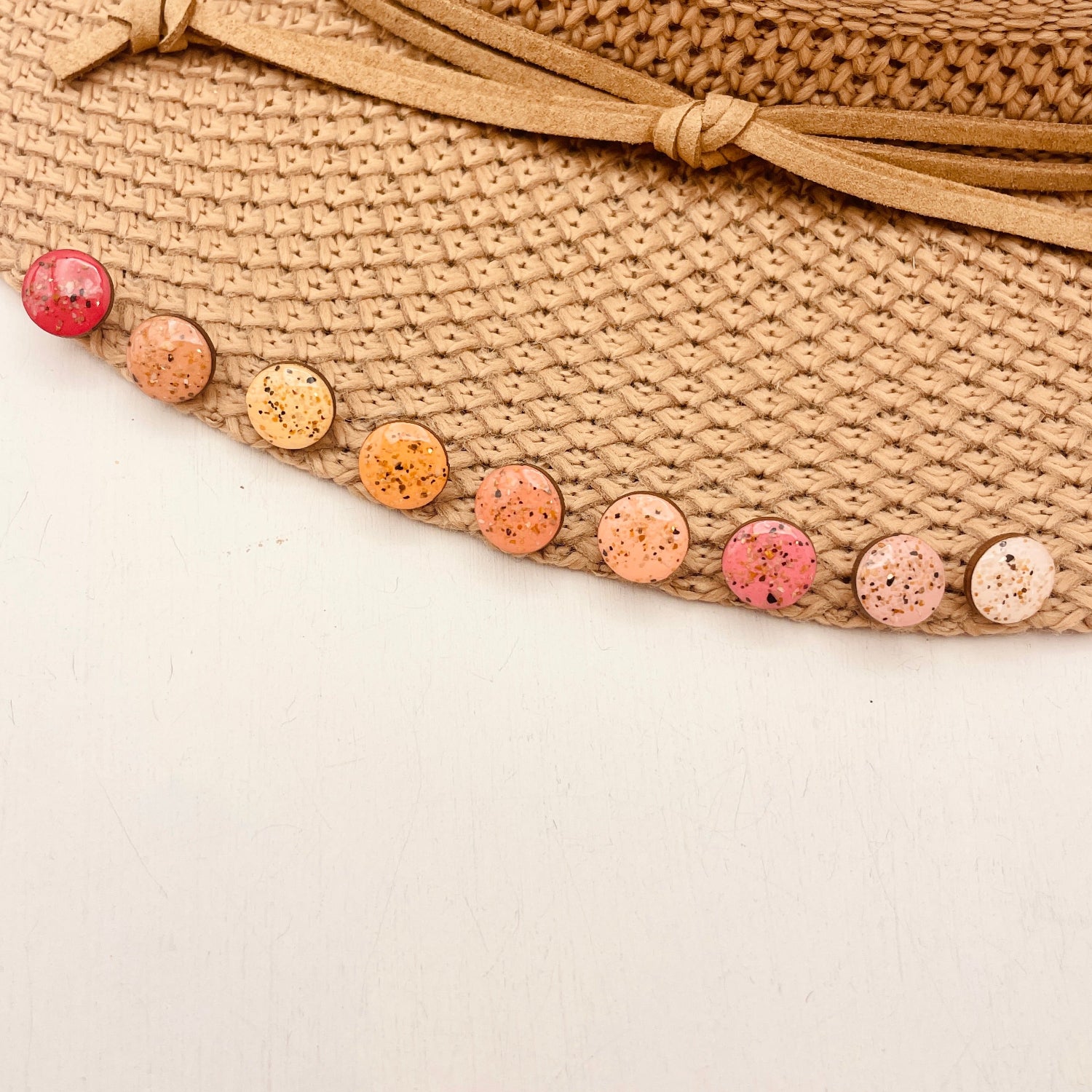 Pluto Beach Sand Studs - Warm