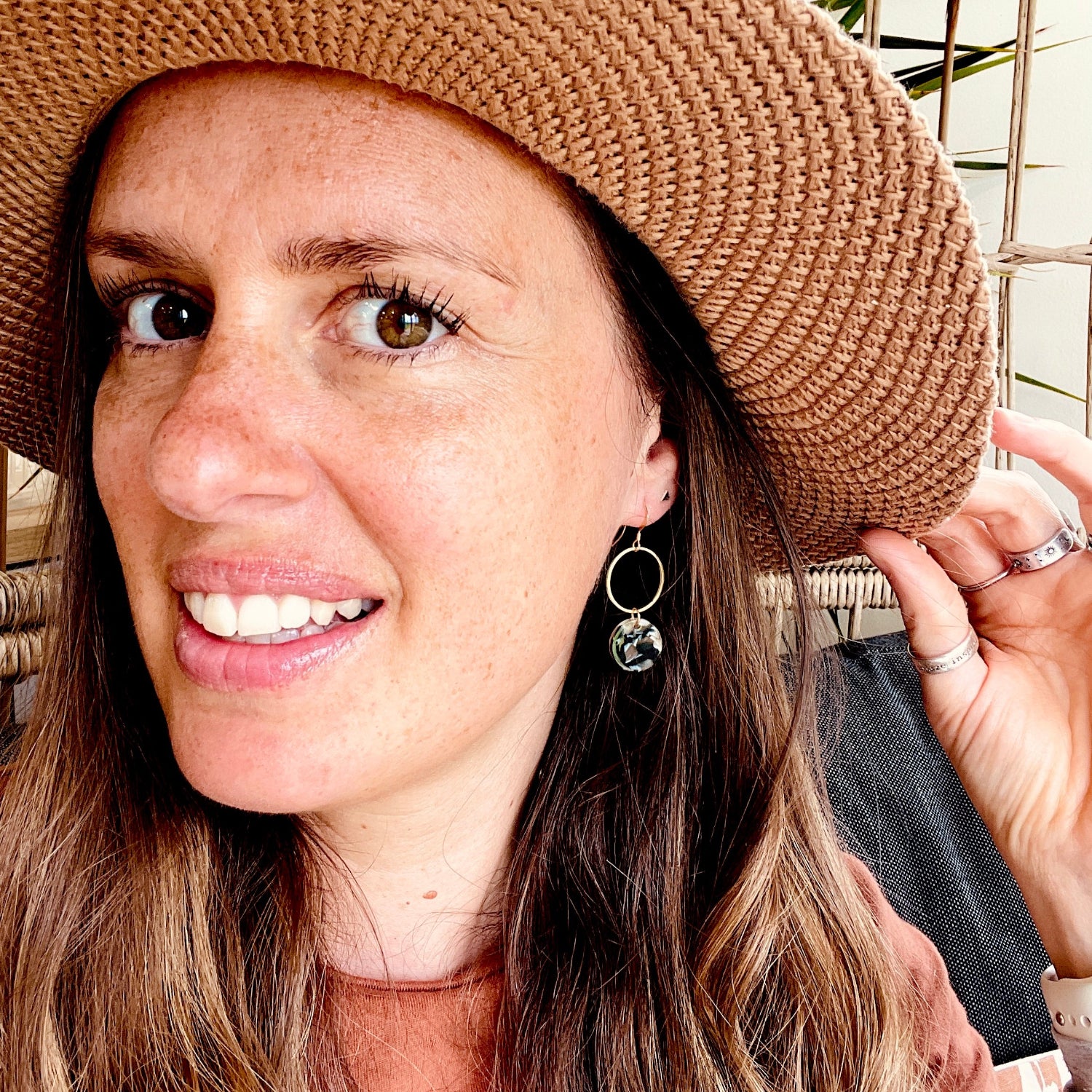 Mercury Earrings Black Gold
