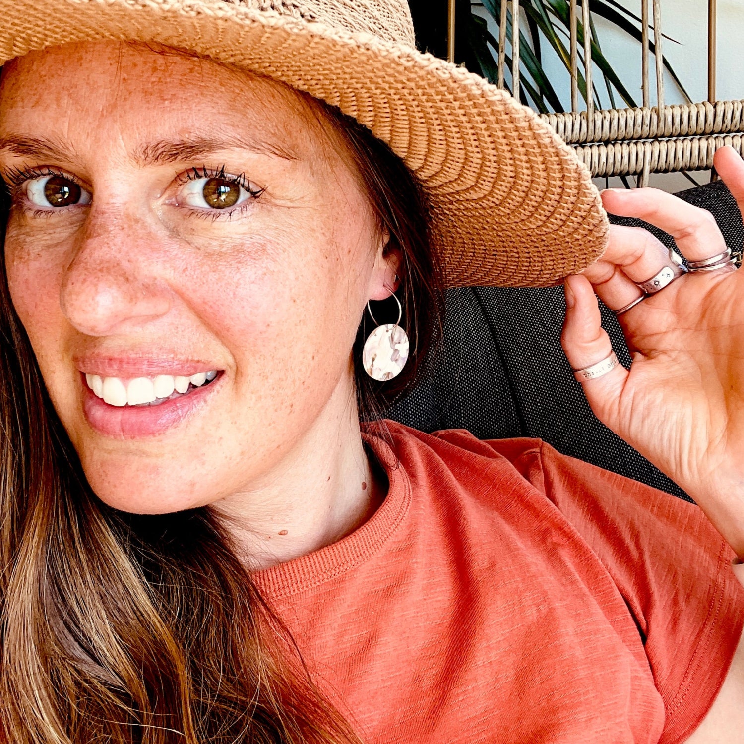 Comet Hoop Earrings Pink Shell