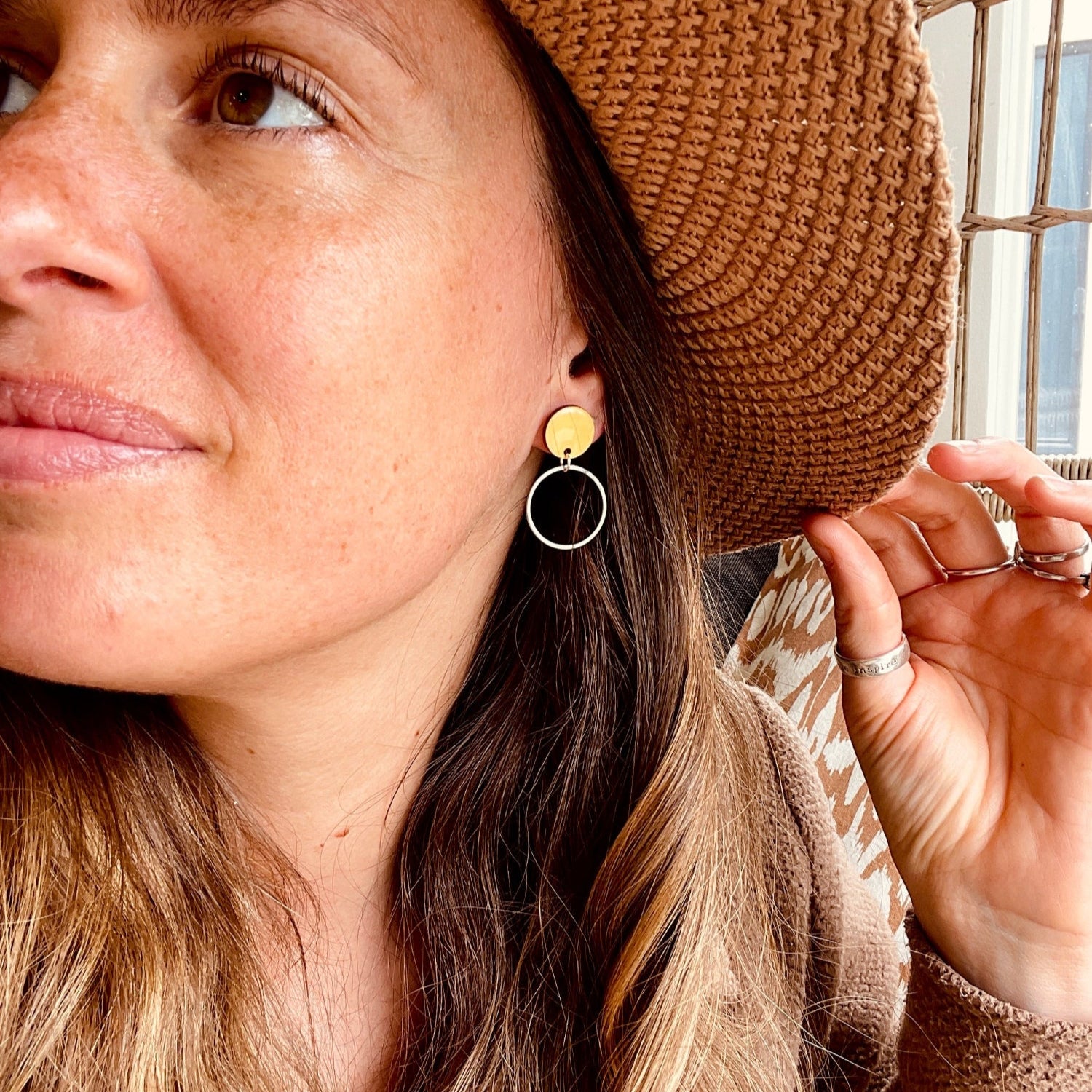 May Earrings Venus Yellow Studs
