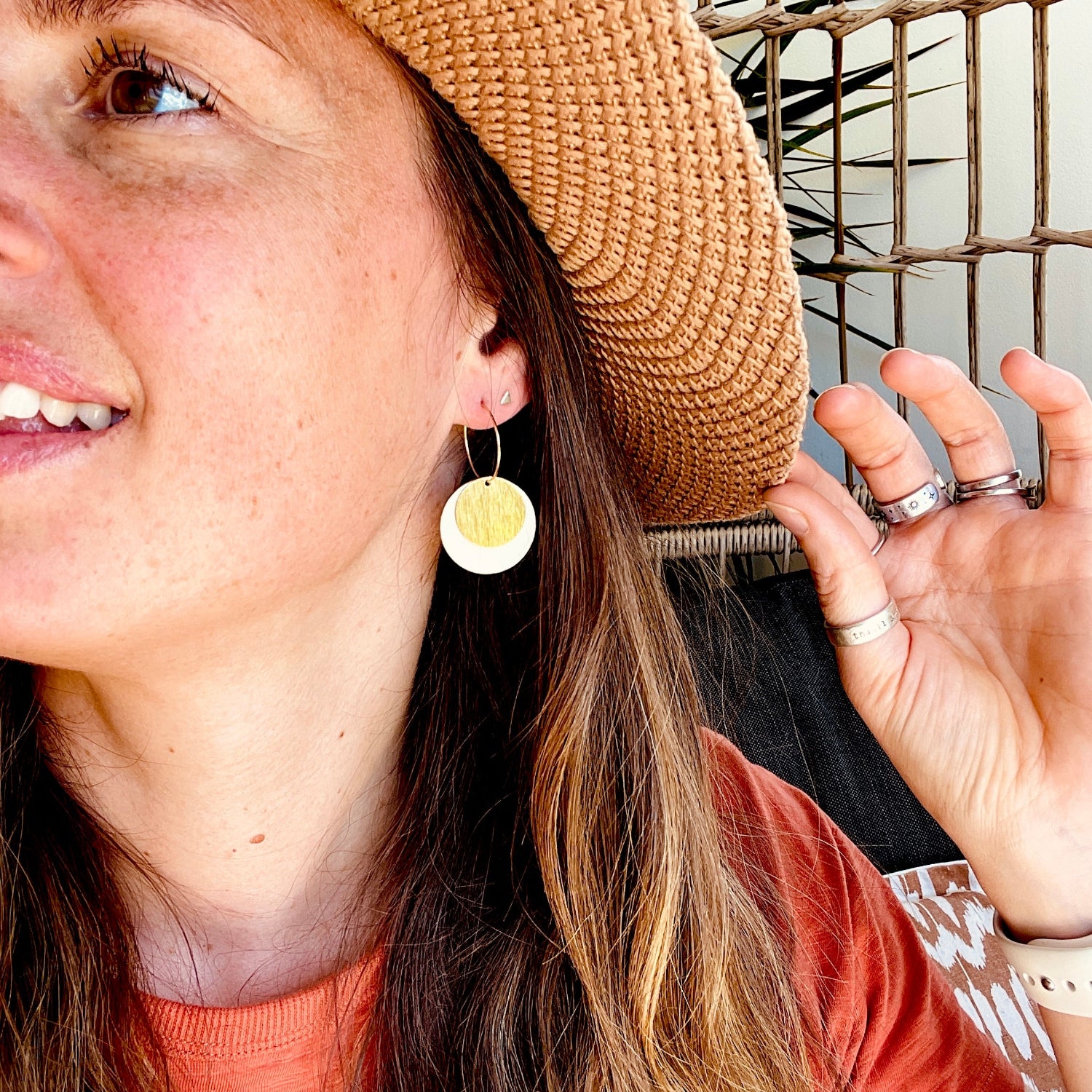 Umbra Earrings White Gold Circle